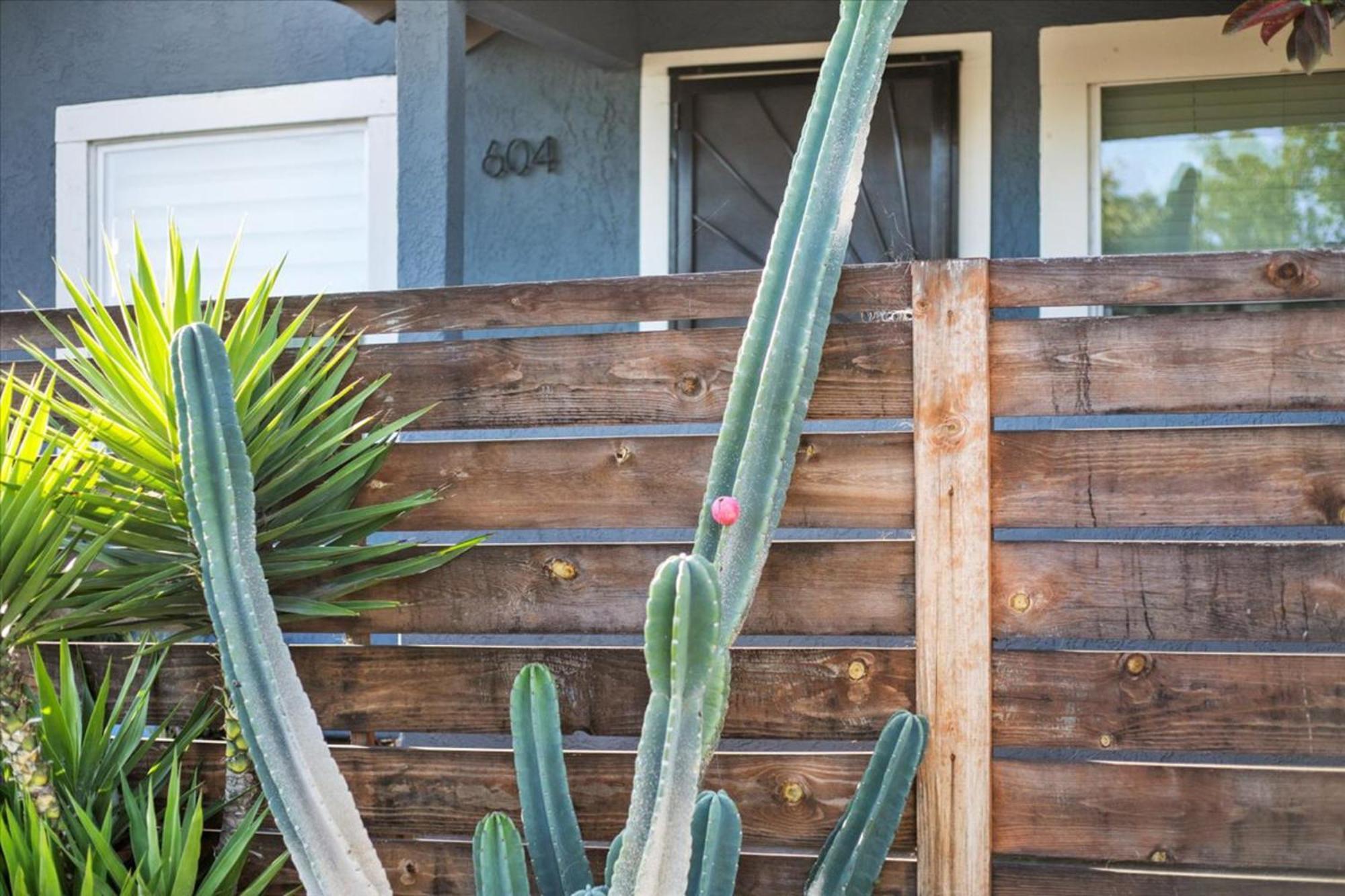 Holiday home New Beautiful Boho By Beach, Downtown + Shops *